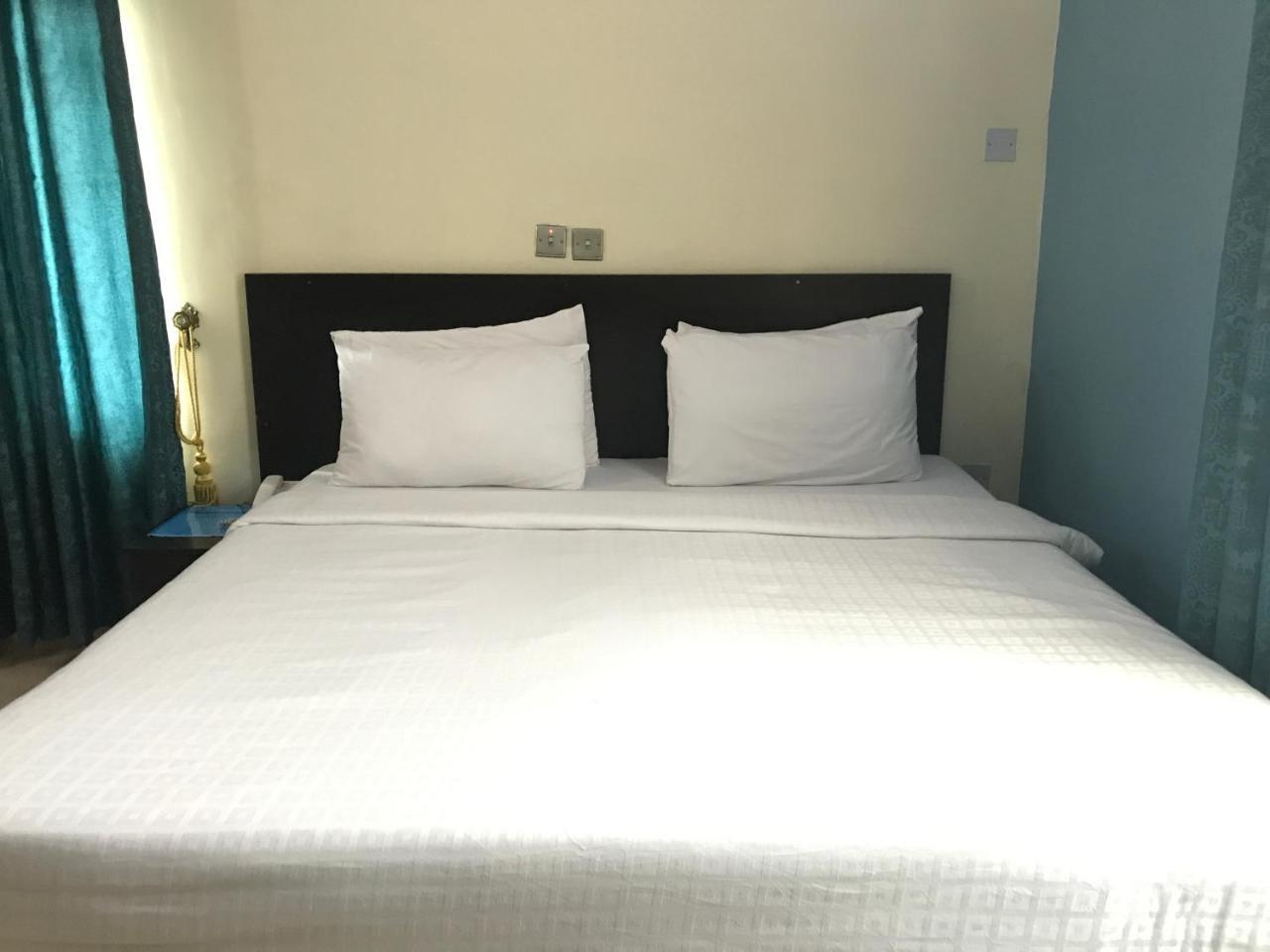 Hayatt Hotel Enugu Extérieur photo