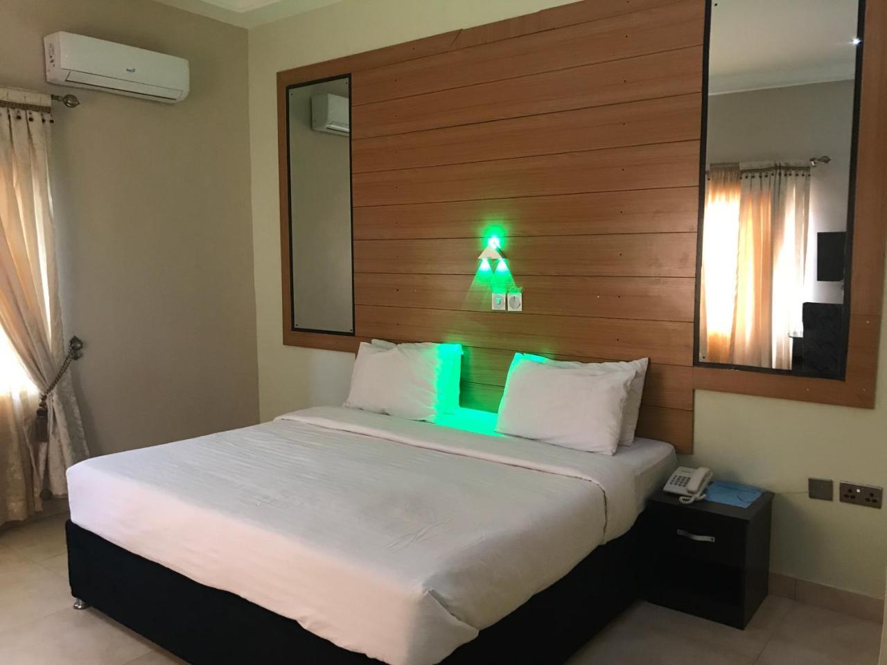 Hayatt Hotel Enugu Extérieur photo