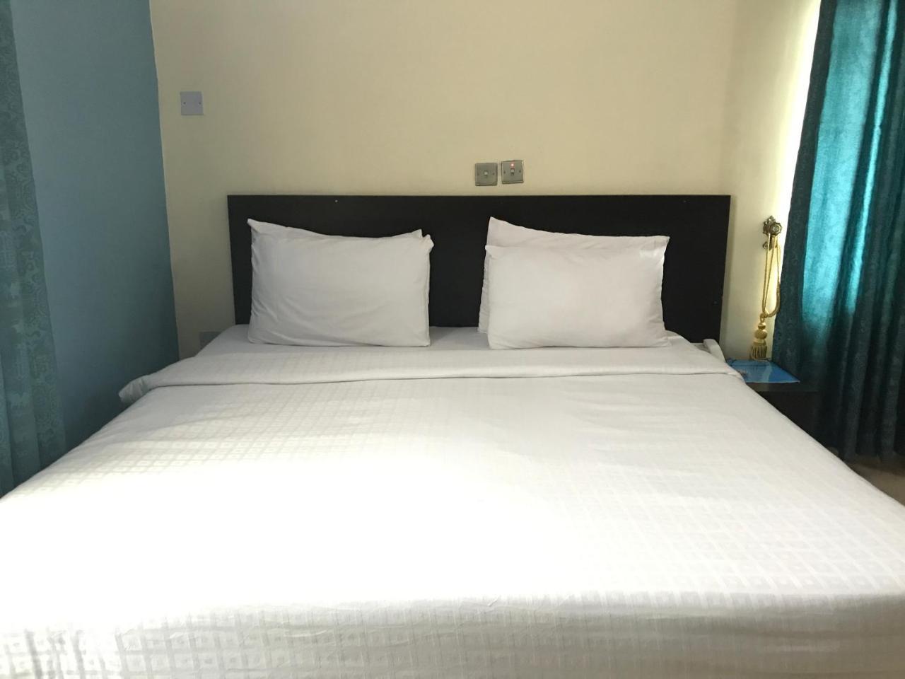 Hayatt Hotel Enugu Extérieur photo